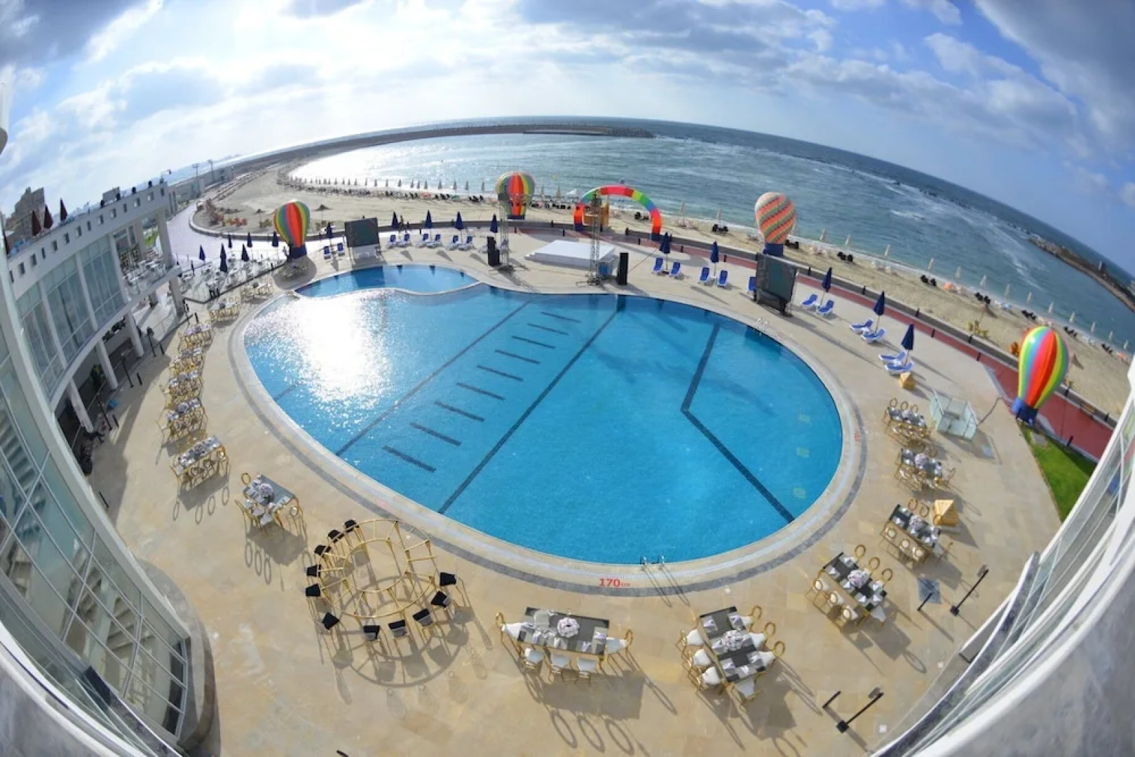 Golden jewel hotel