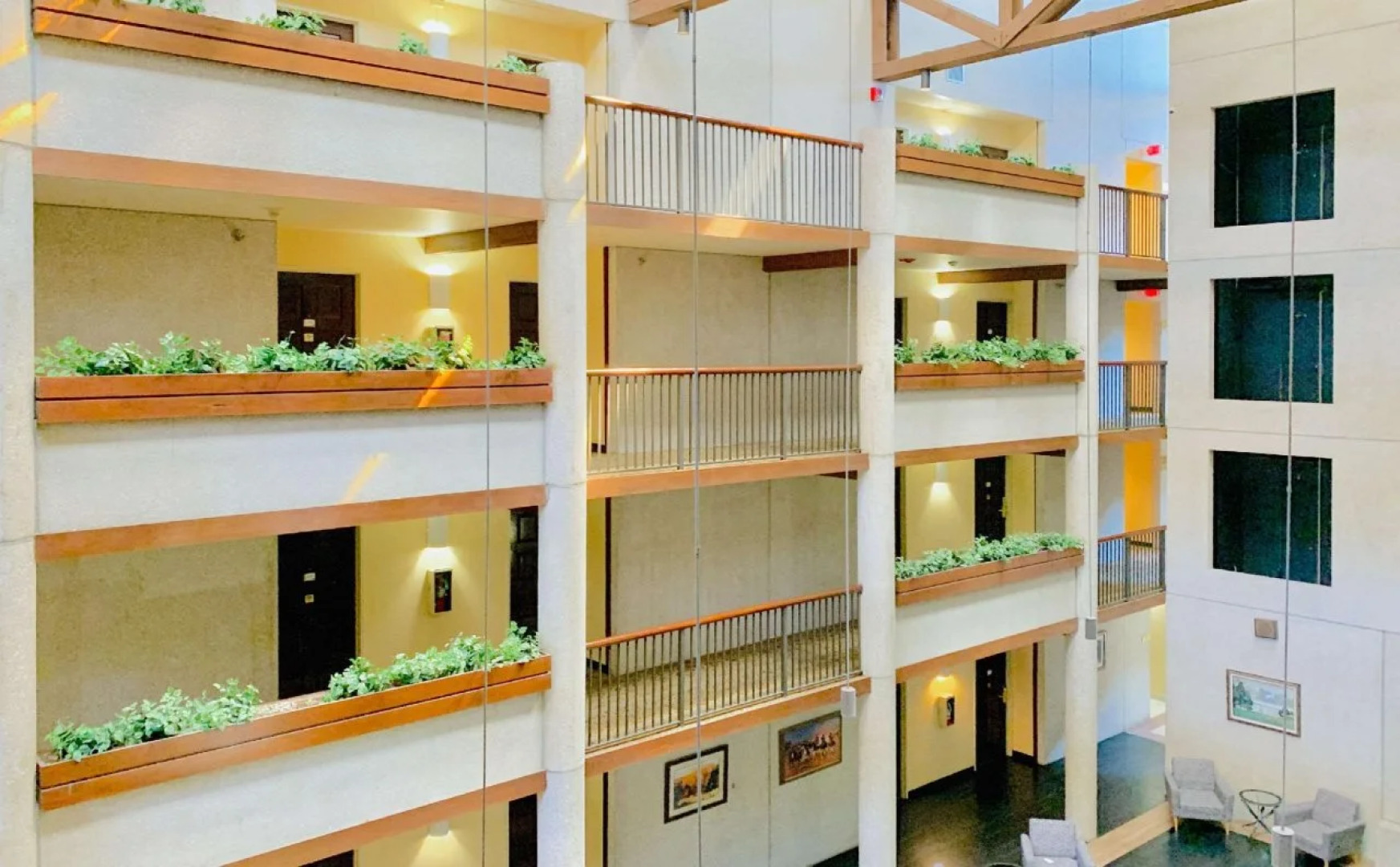 Quality Inn & Suites Downtown North