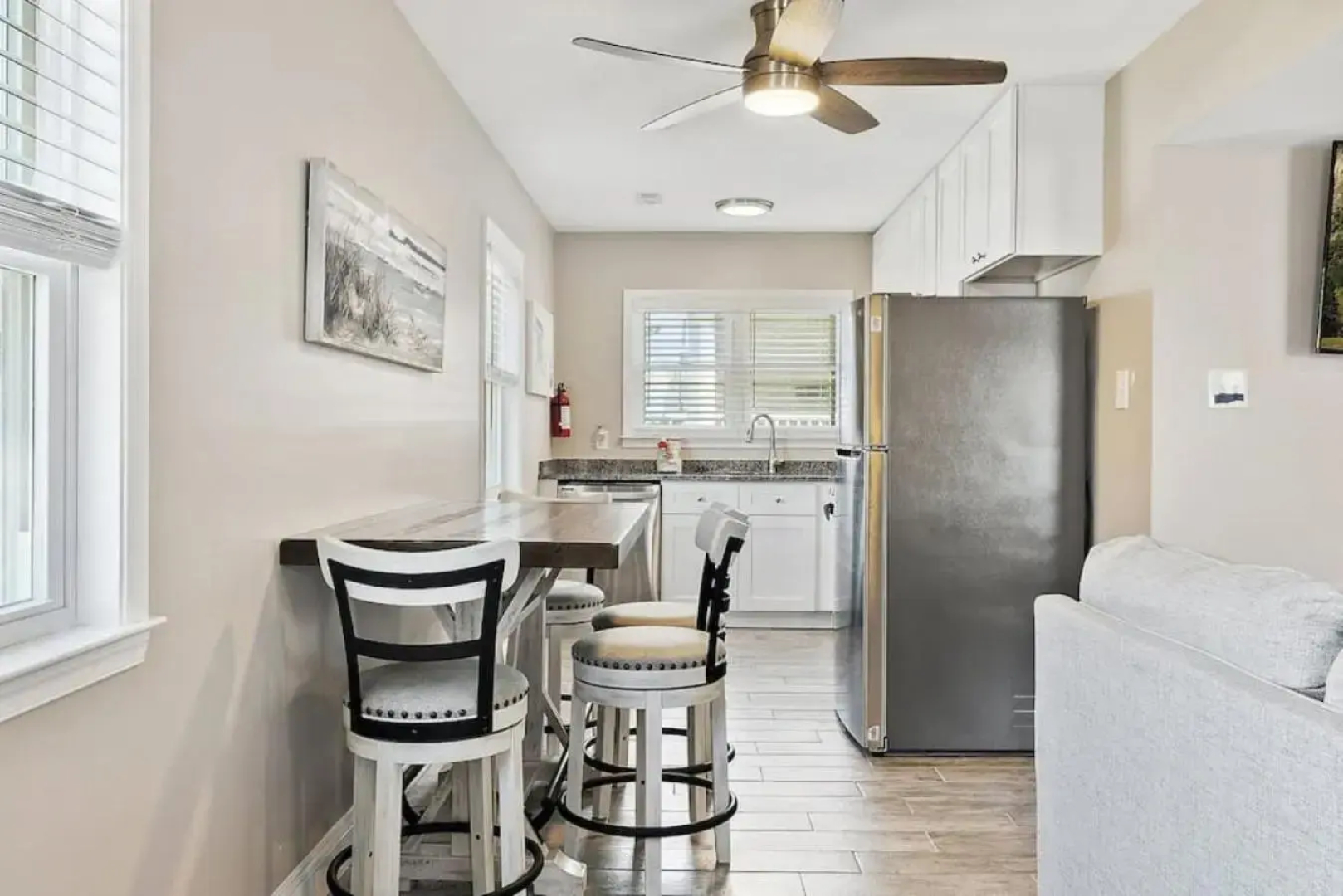 Spectacular 3 BR Condo One Block to the Beach