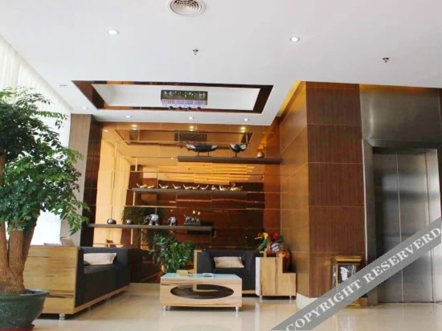 Yueliangwan Holiday Hotel