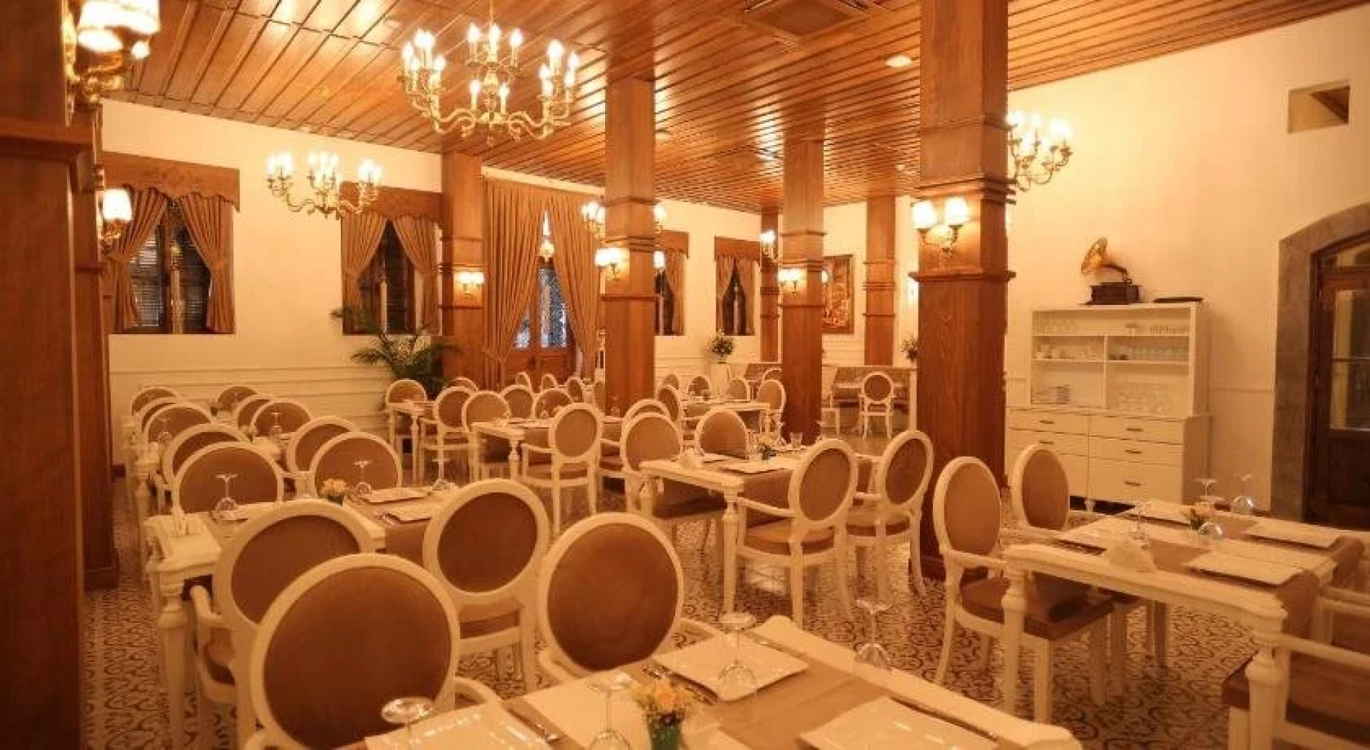 La Perla Boutique Hotel