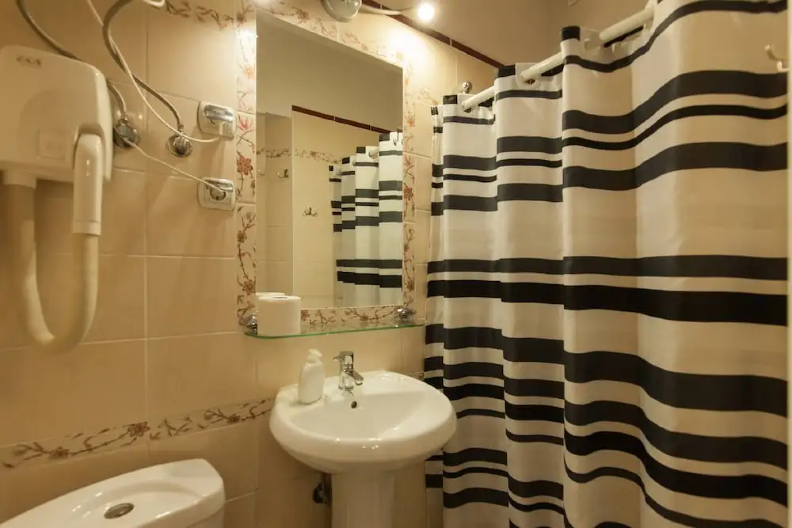 Metropolitan Apartments