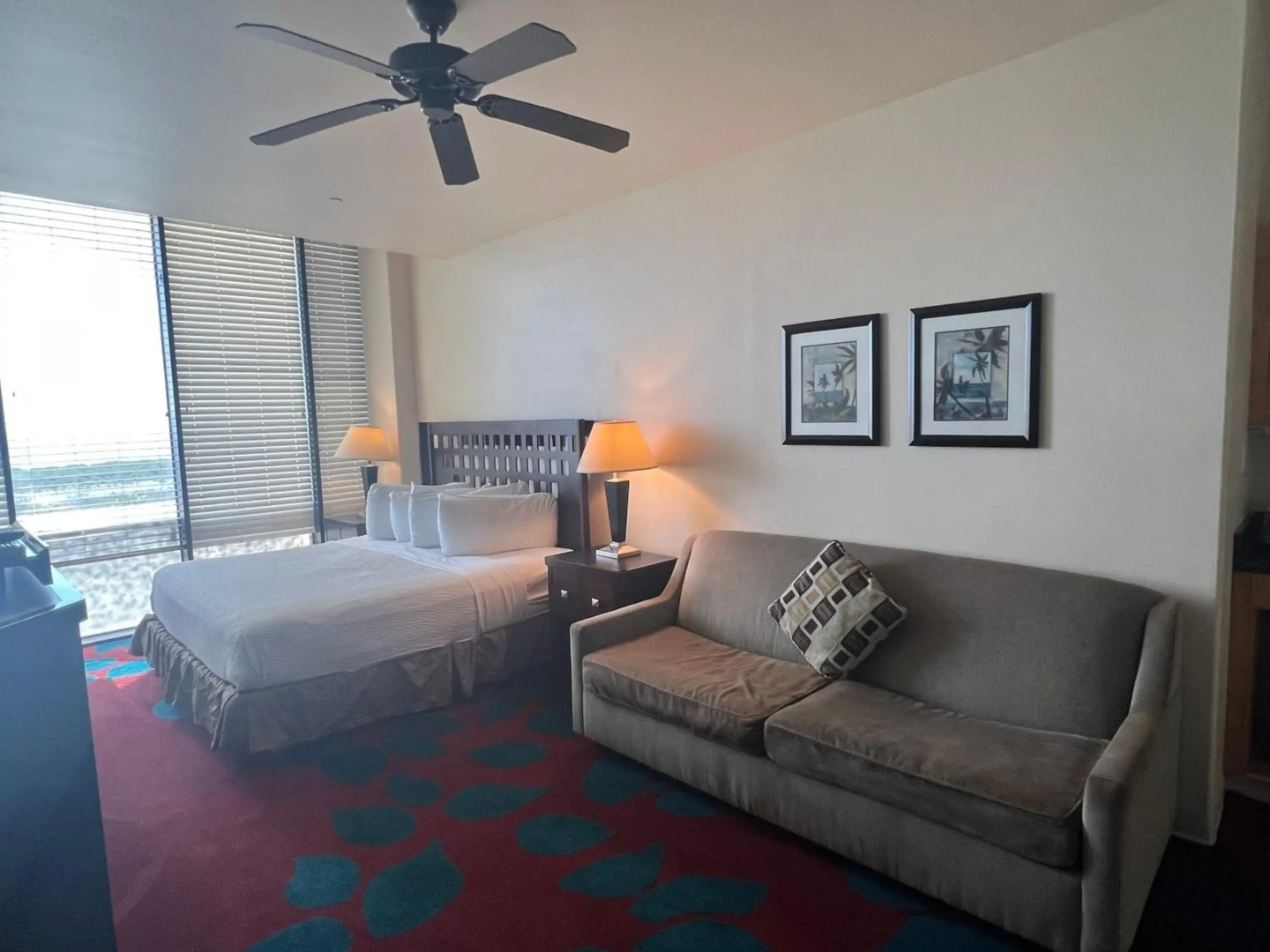 Sunchase Inn & Suites