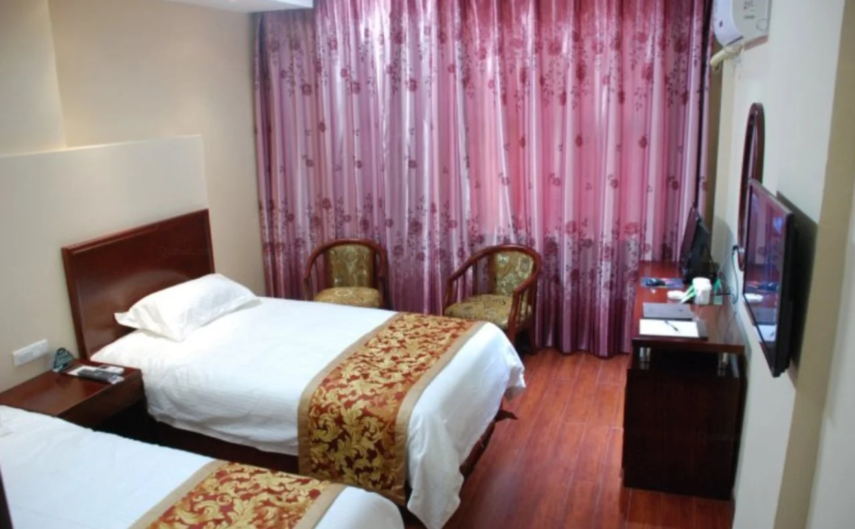 GreenTree Inn Jiangxi Xinyu Railway Station Square Express Hotel