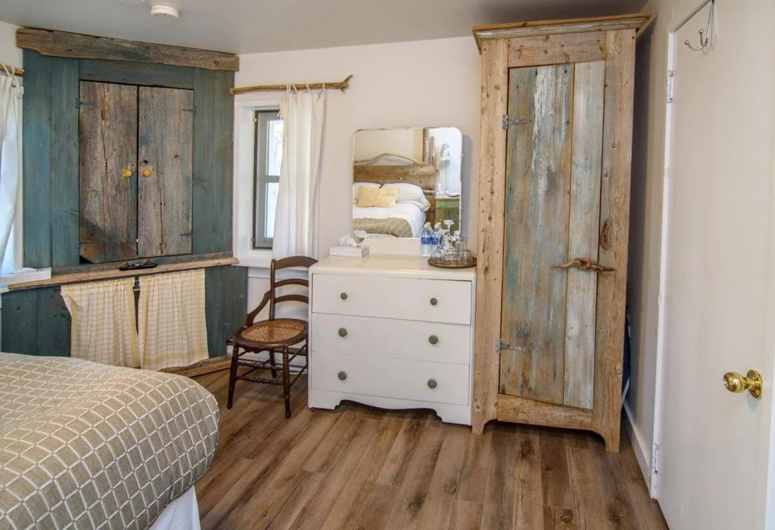 Oceanstone Seaside Resort