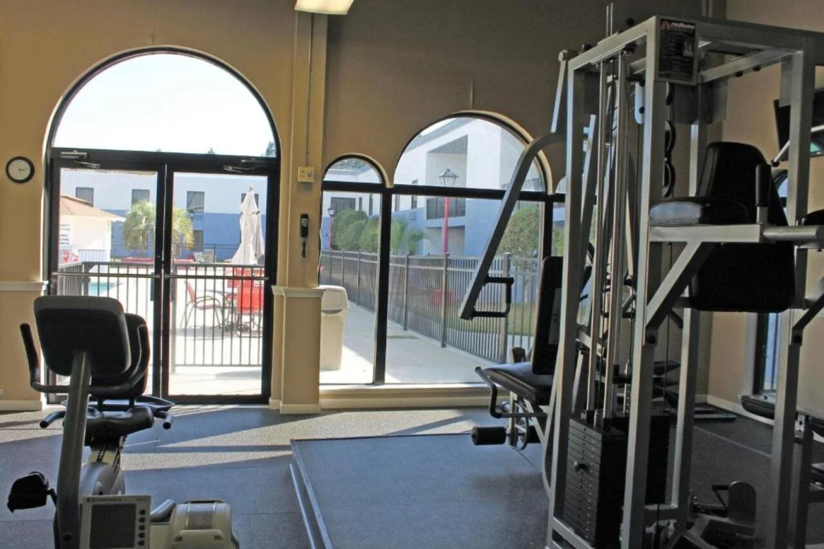 Cottonwood Suites Savannah Hotel & Conference Center