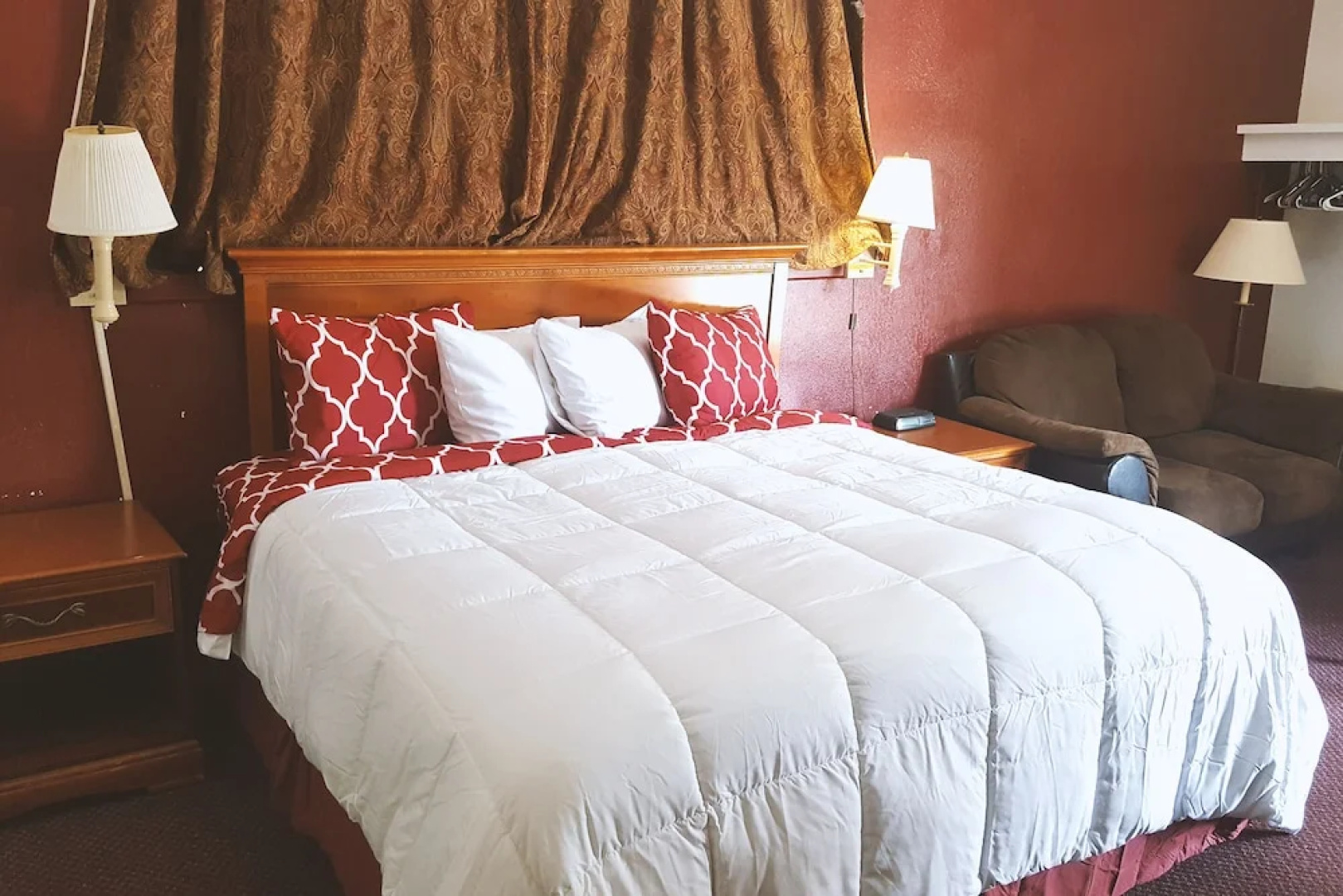 Coratel Inn & Suites by Jasper Hutchinson