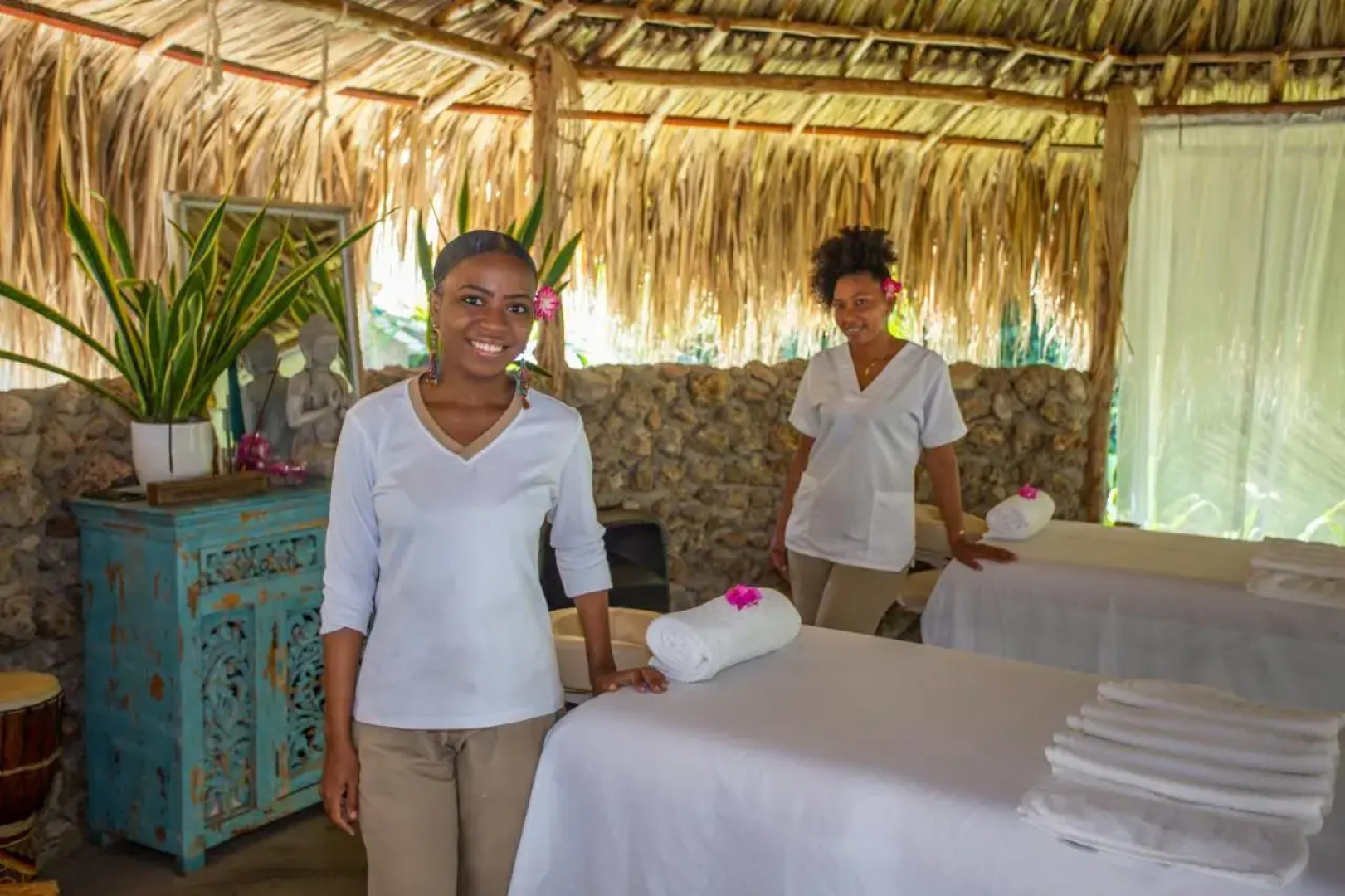 Namaste Beach Club & Hotel