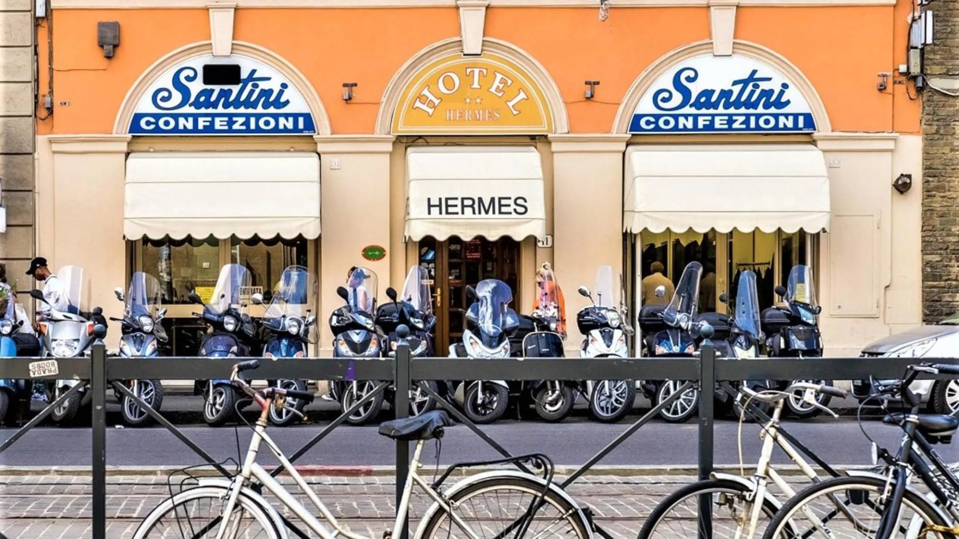 Отель JR Hotels Hermes Firenze