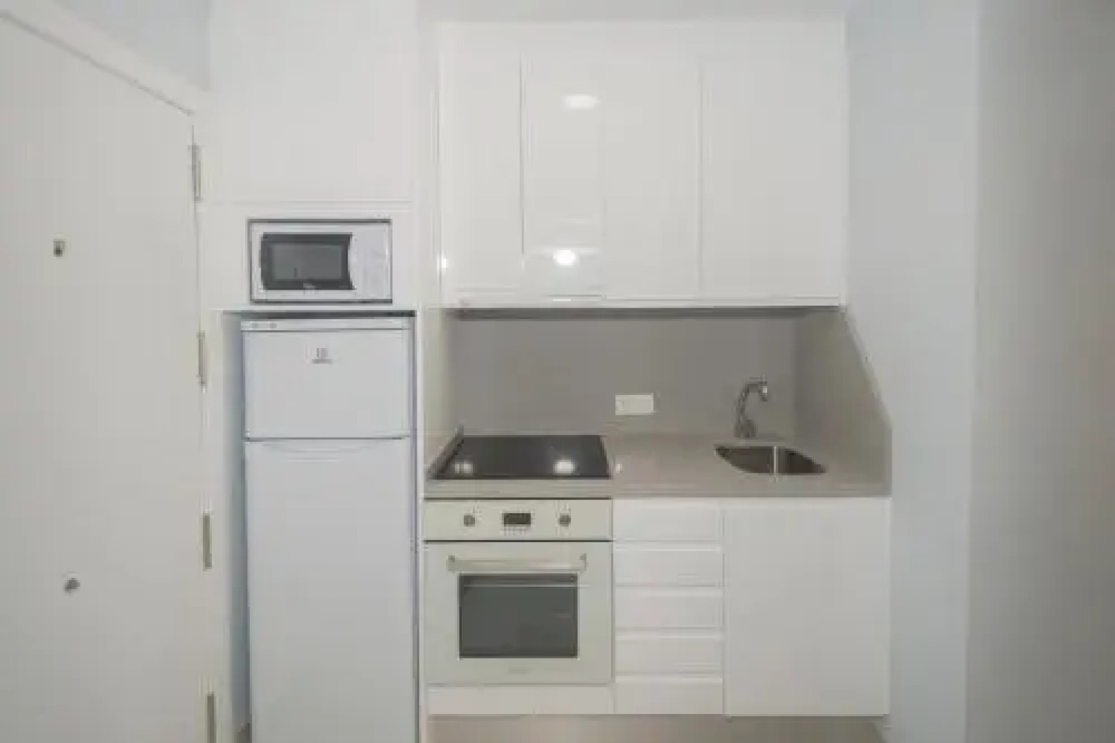 36 Avenida Juan Carlos I