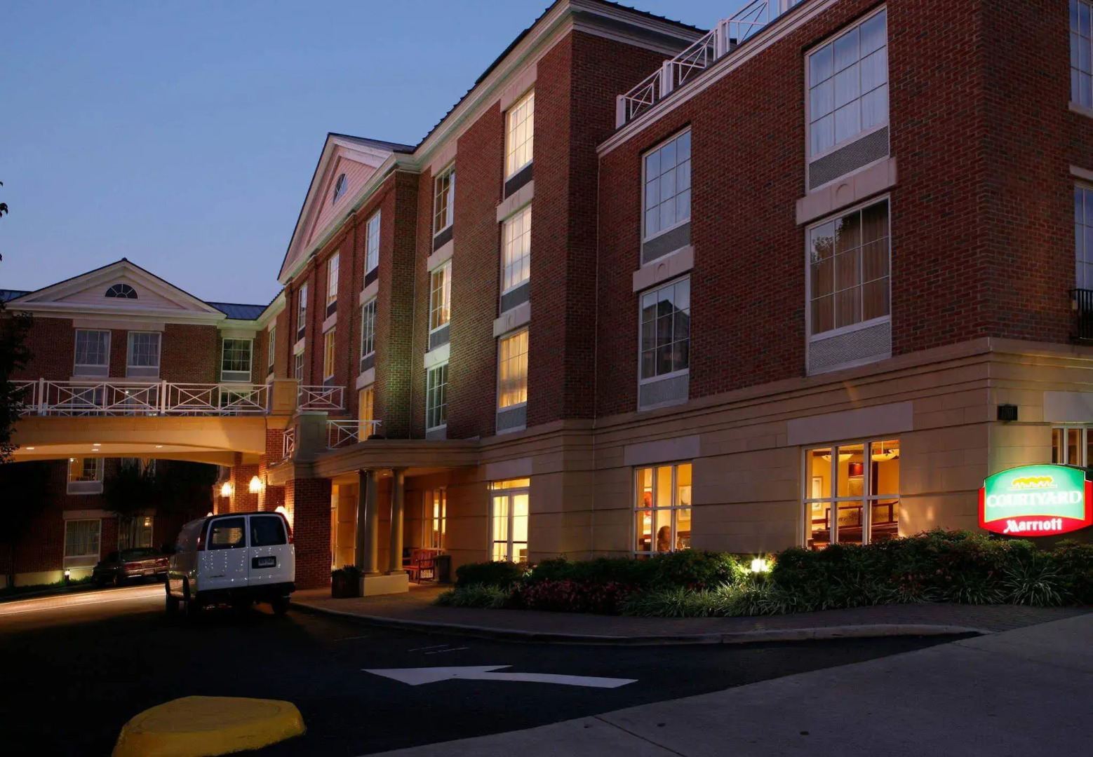 Courtyard by Marriott Charlottesville University Medical Ctr