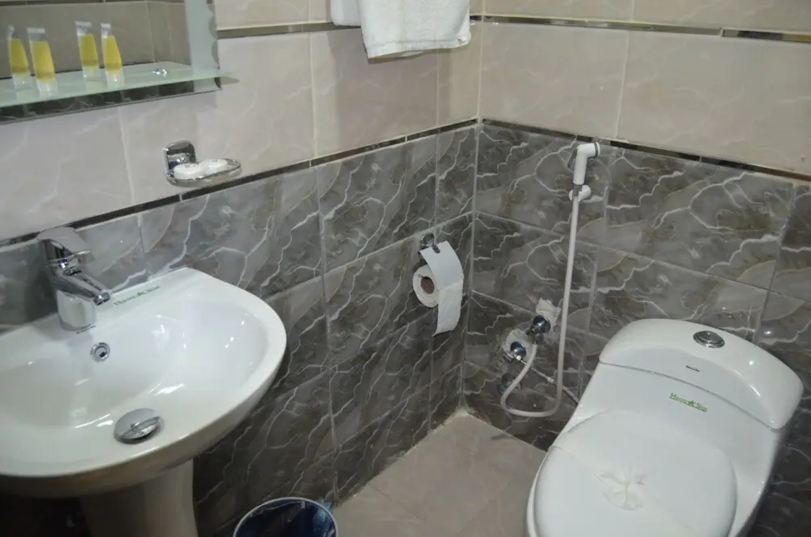 Lina Park Hotel Suites 3