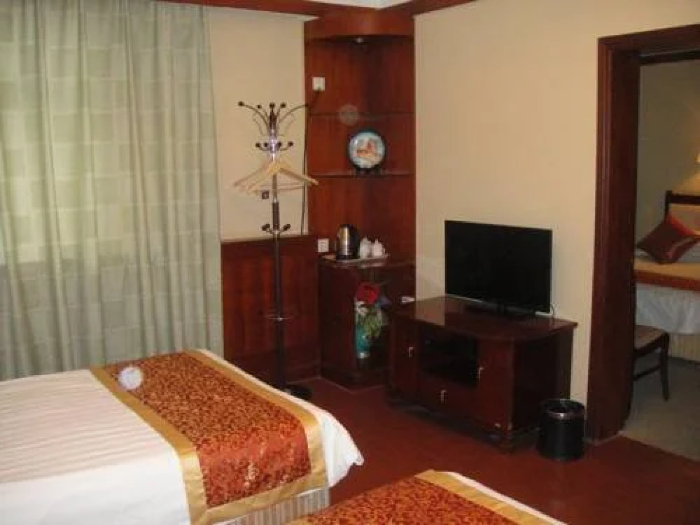 Yuebin Business Hotel