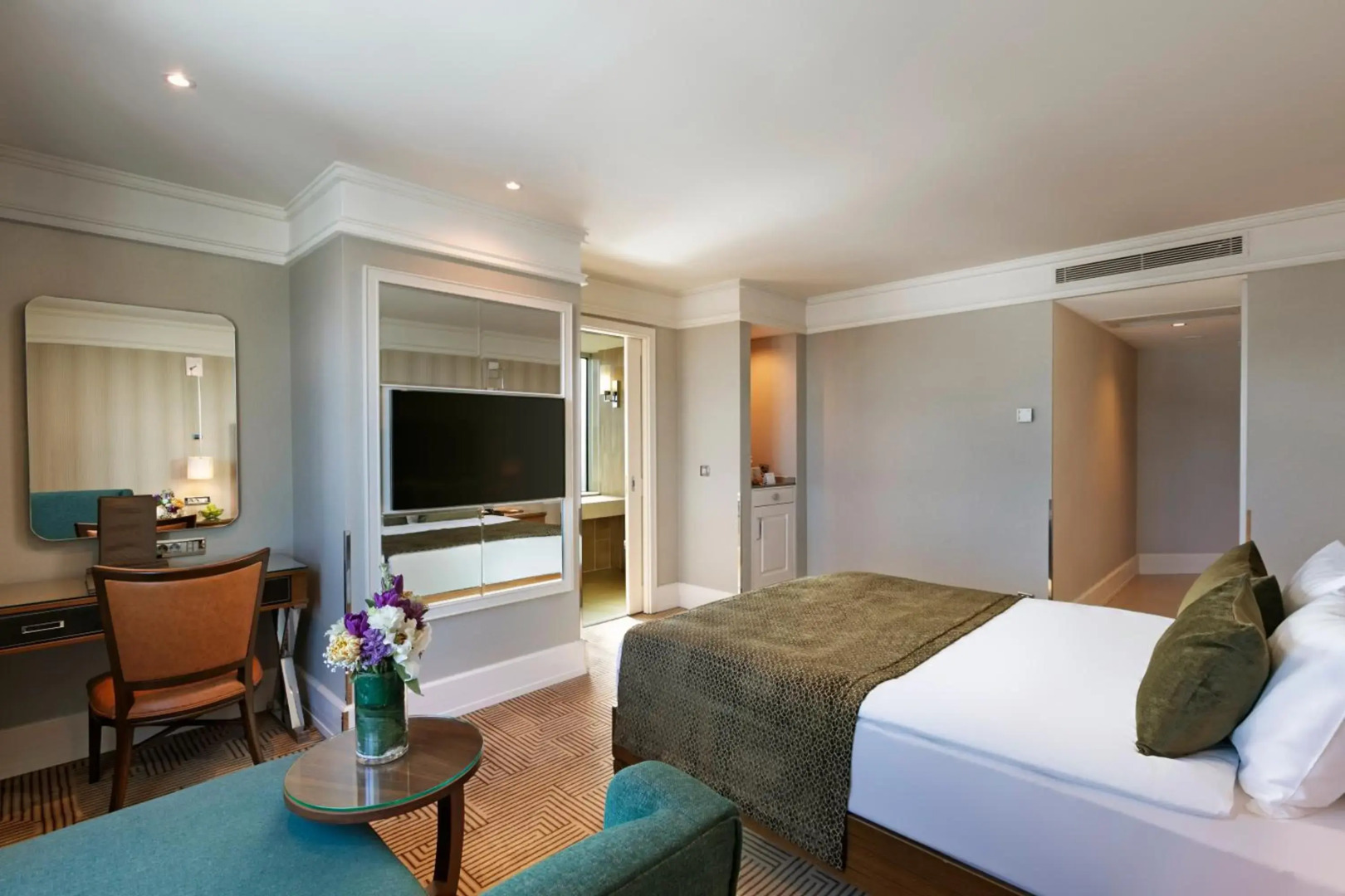 Titanic Port Bakirkoy