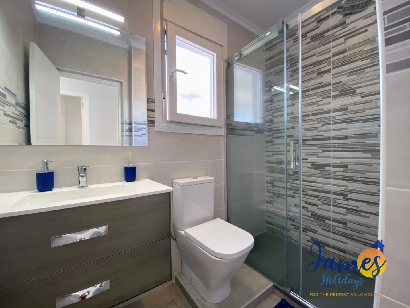 Cabo Roig Penthouse  close to the beach sleeps 8 LZ4