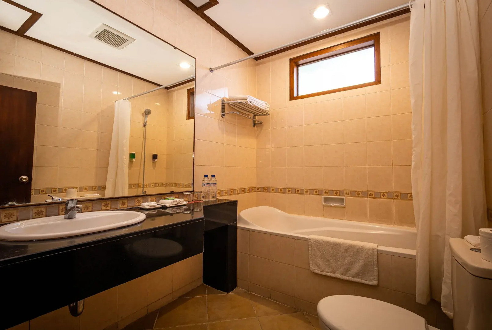 Yulia Beach Inn Kuta