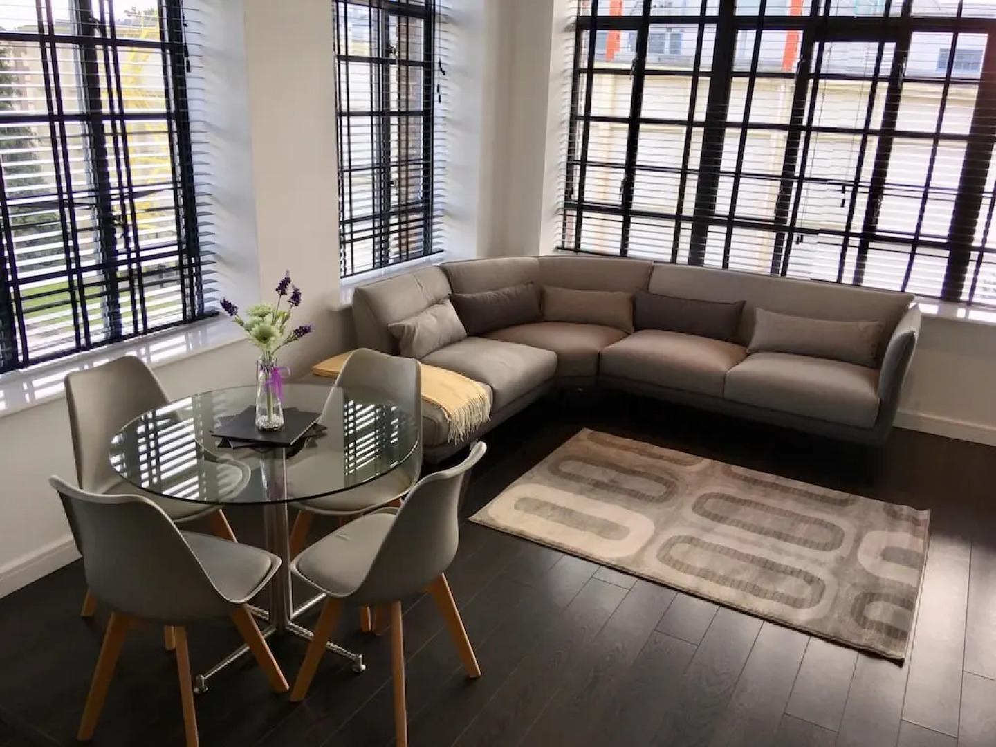 Blue sky at Wallis square