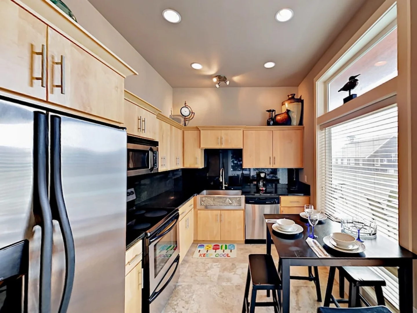 300-310 South Pacific St Townhouse Units, 1, 2 and 3 3 Bedrooms 3.5 Ba