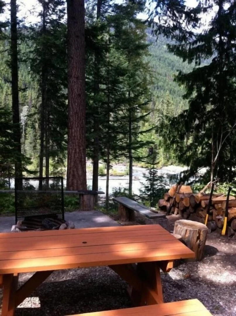 Mount Robson Lodge