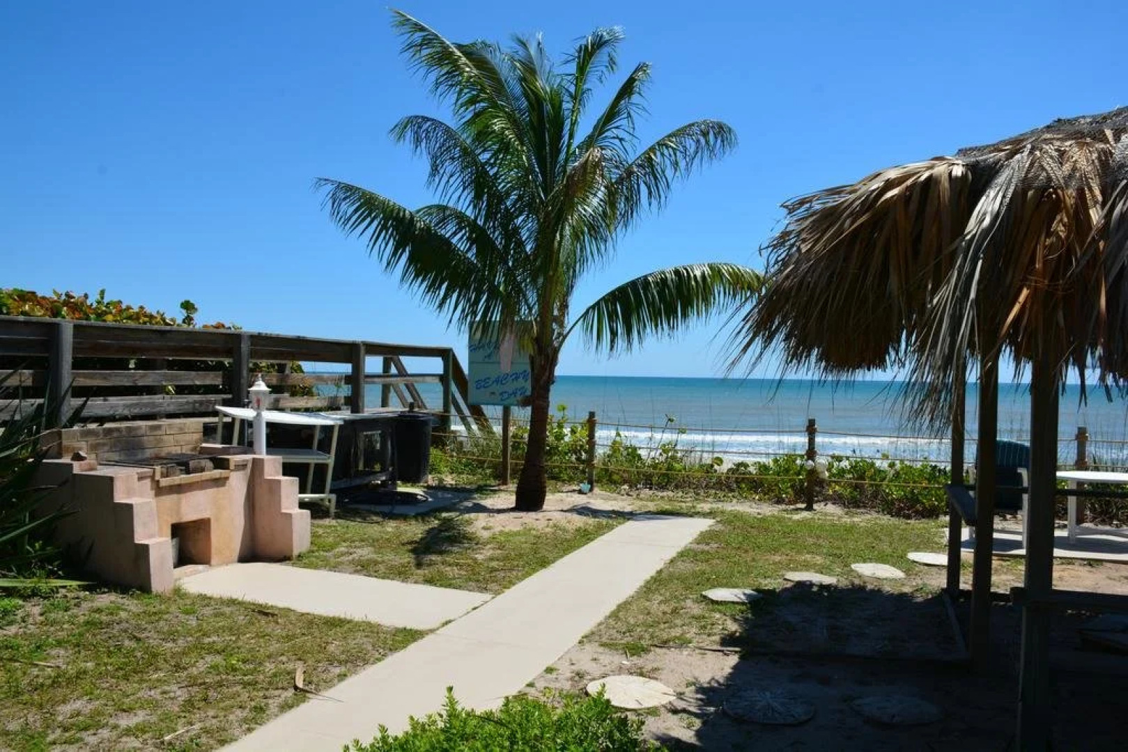 Sea Scape Oceanfront Motel