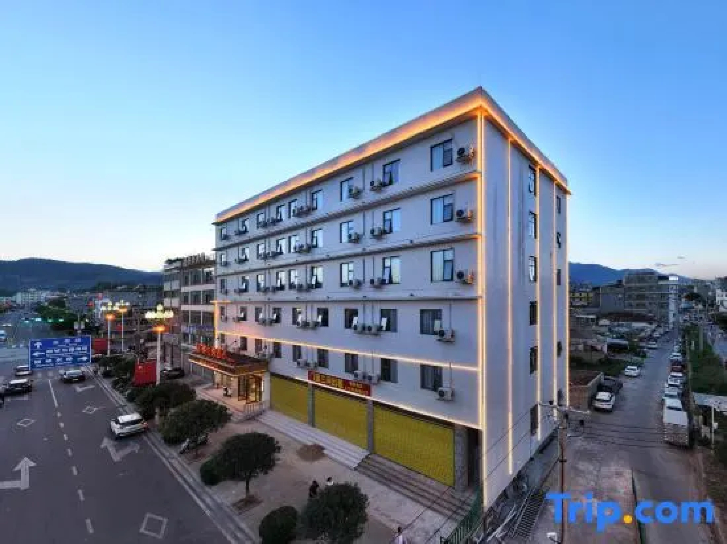Vienna Hotel (Huili Ancient City Hotel)