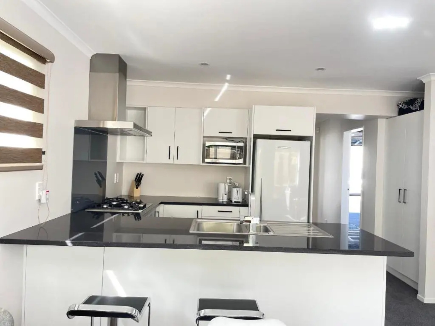 NO PARTY ALLOWED, Brand new, unlimited fibre wifi