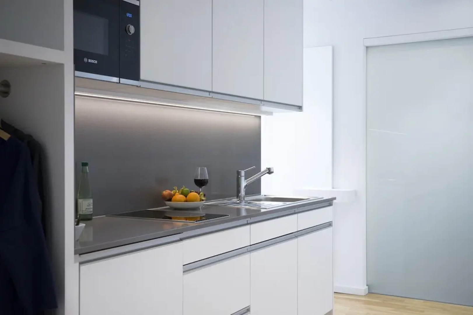 7 Hotel & Boardinghouse