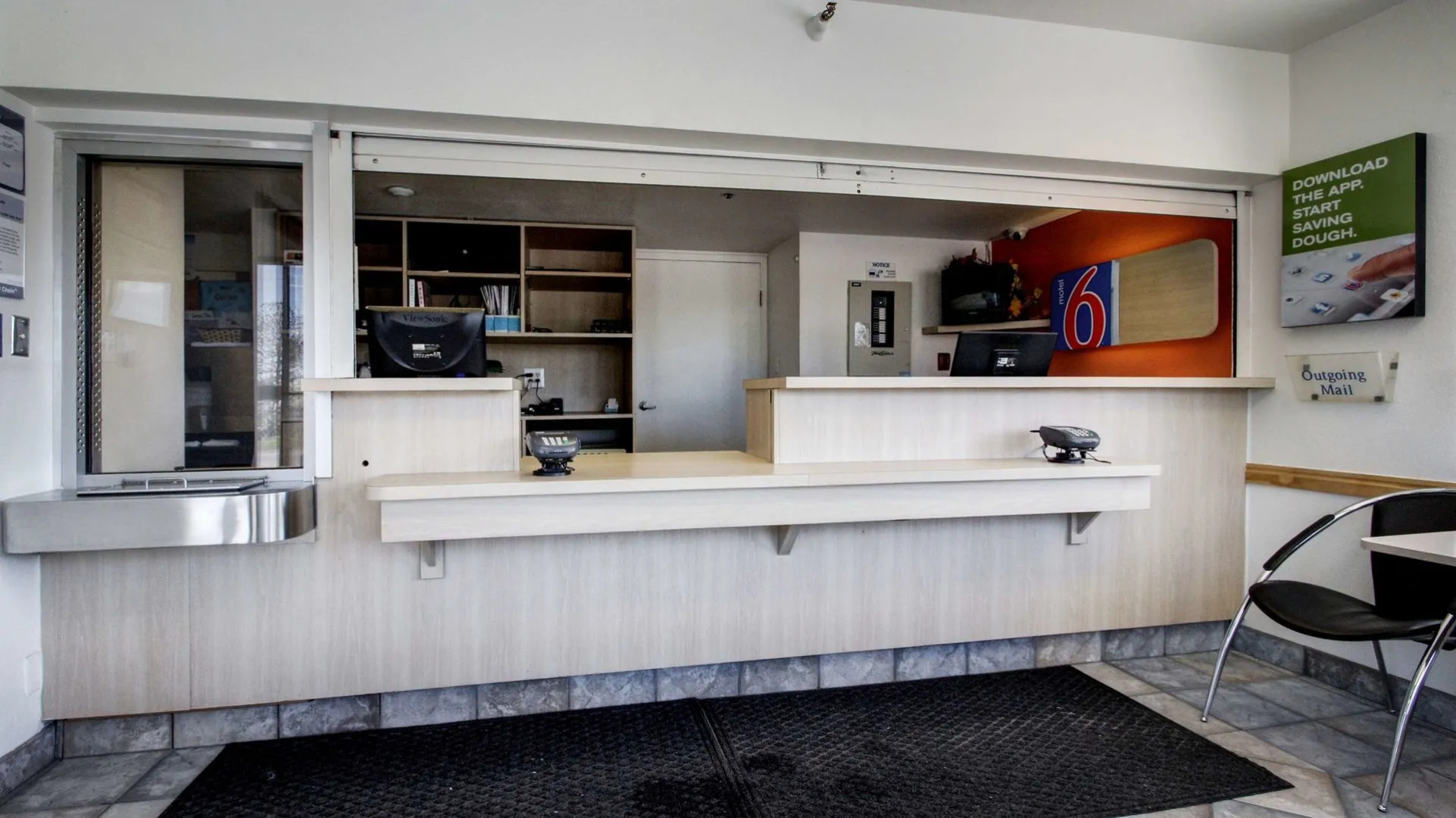 Super 8 by Wyndham Woods Cross/Salt Lake City North