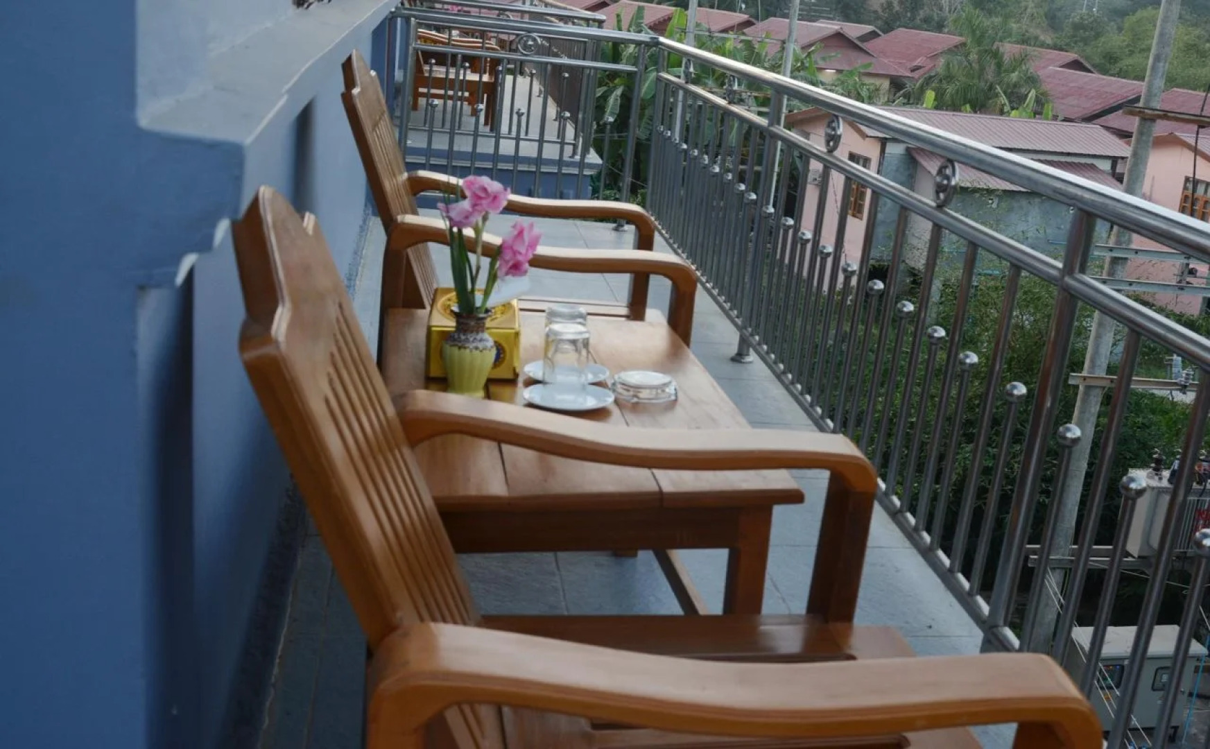 Golden Mrauk U Guest House