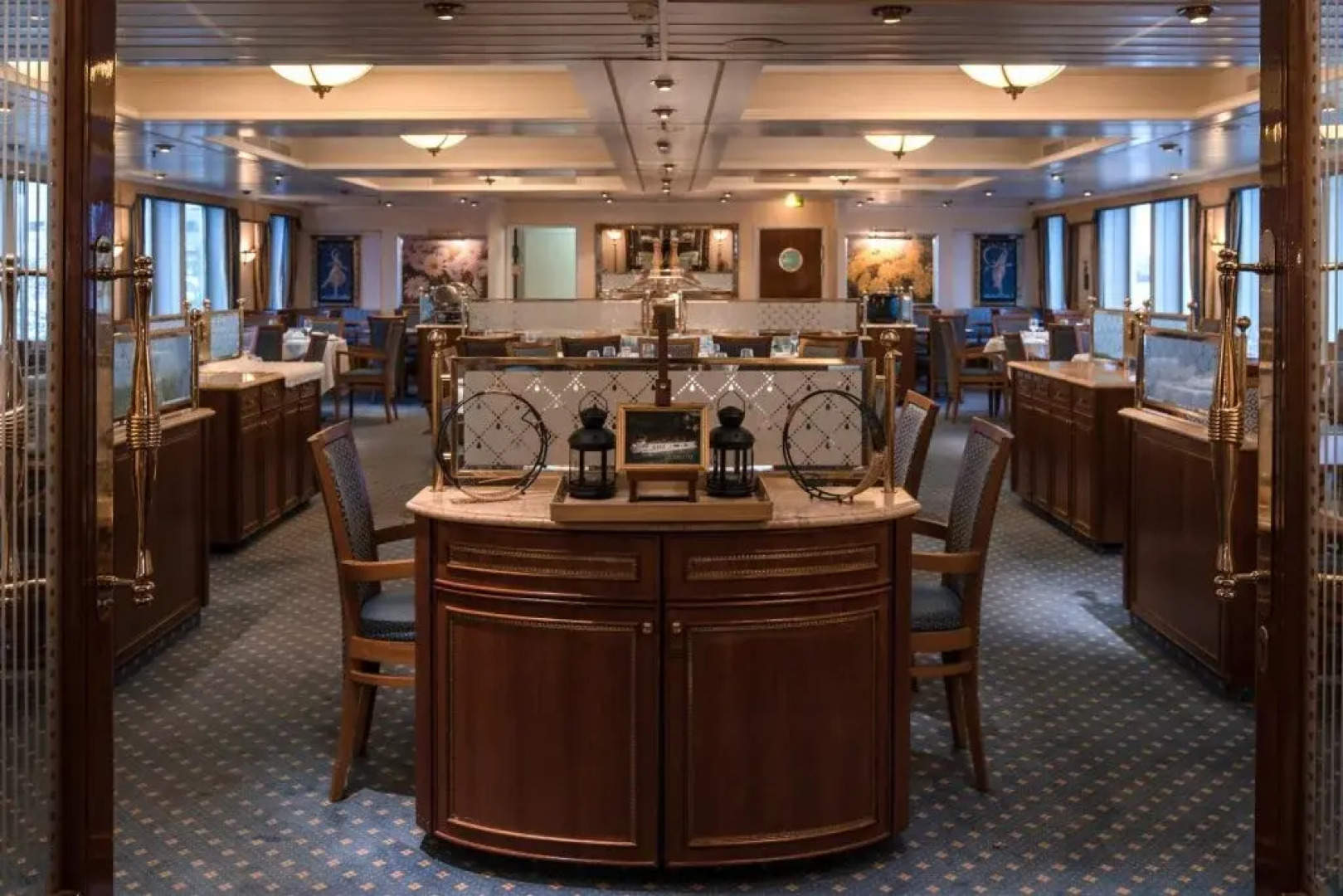 Hotelships Holland - MS Cezanne - Düsseldorf