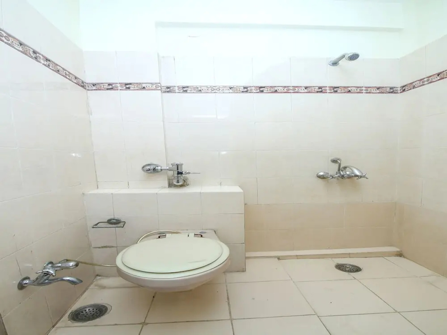 Oyo 10415 Hotel Prestige Princess