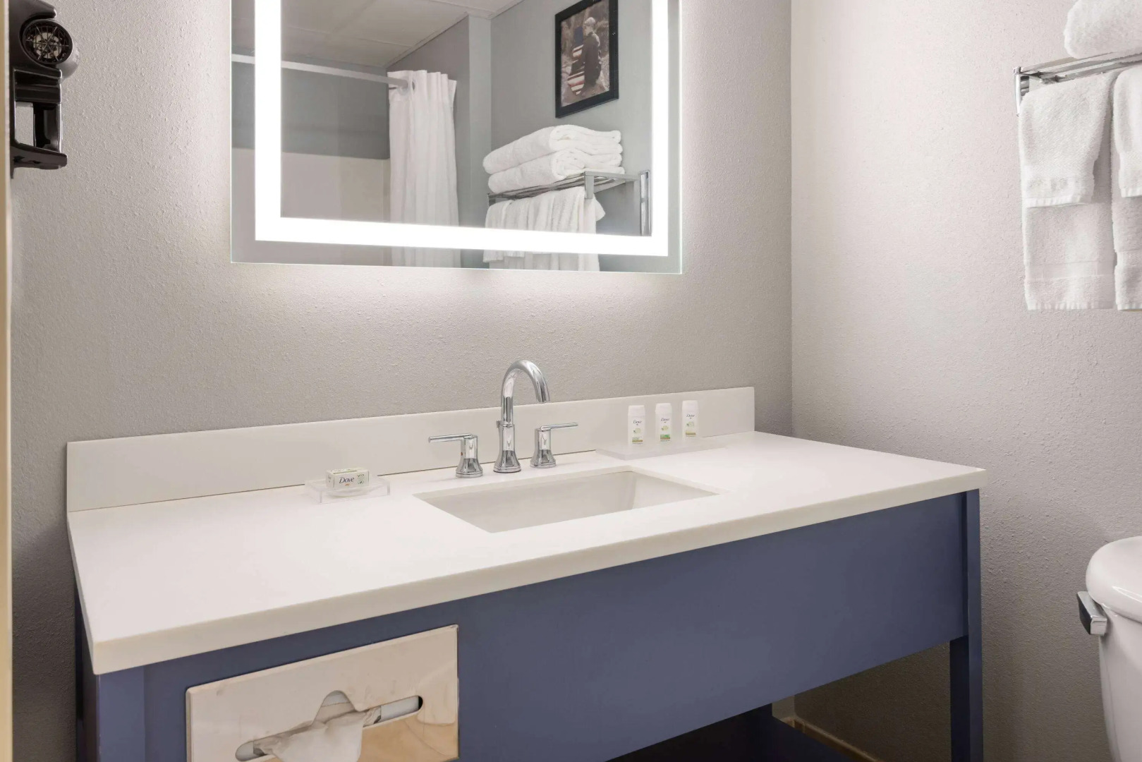 AmericInn by Wyndham Iron Mountain