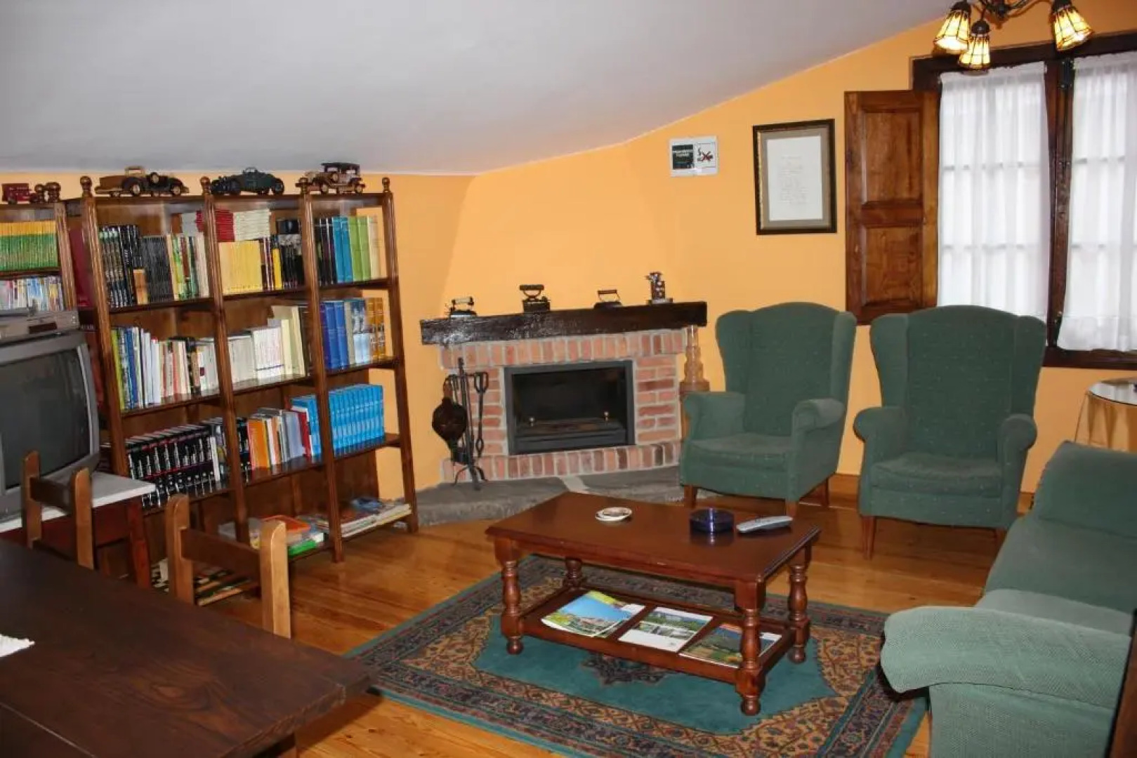 La Casona De Entralgo