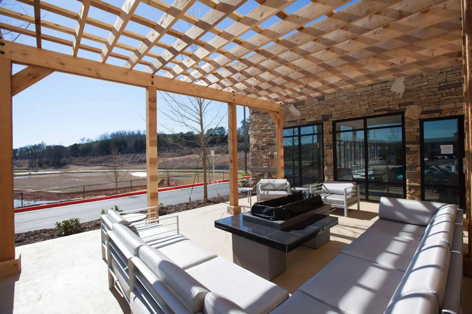 Hampton Inn Emerson LakePoint