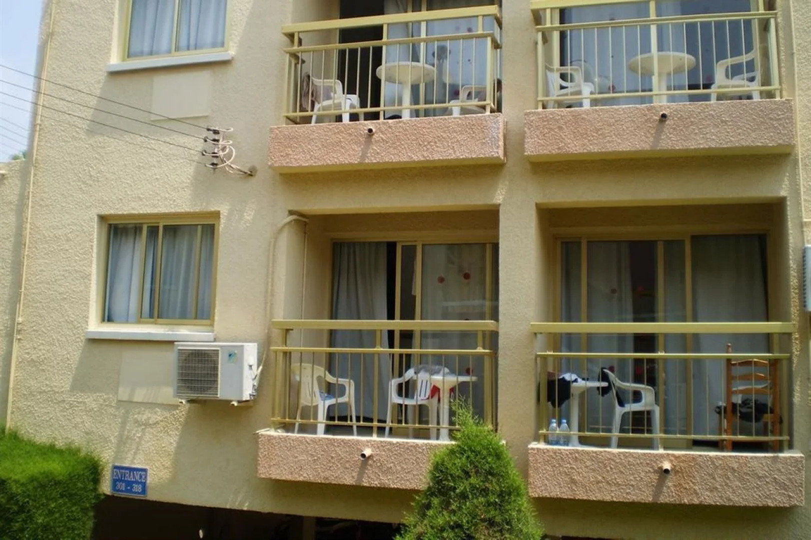 Barbara Apartments & Annex