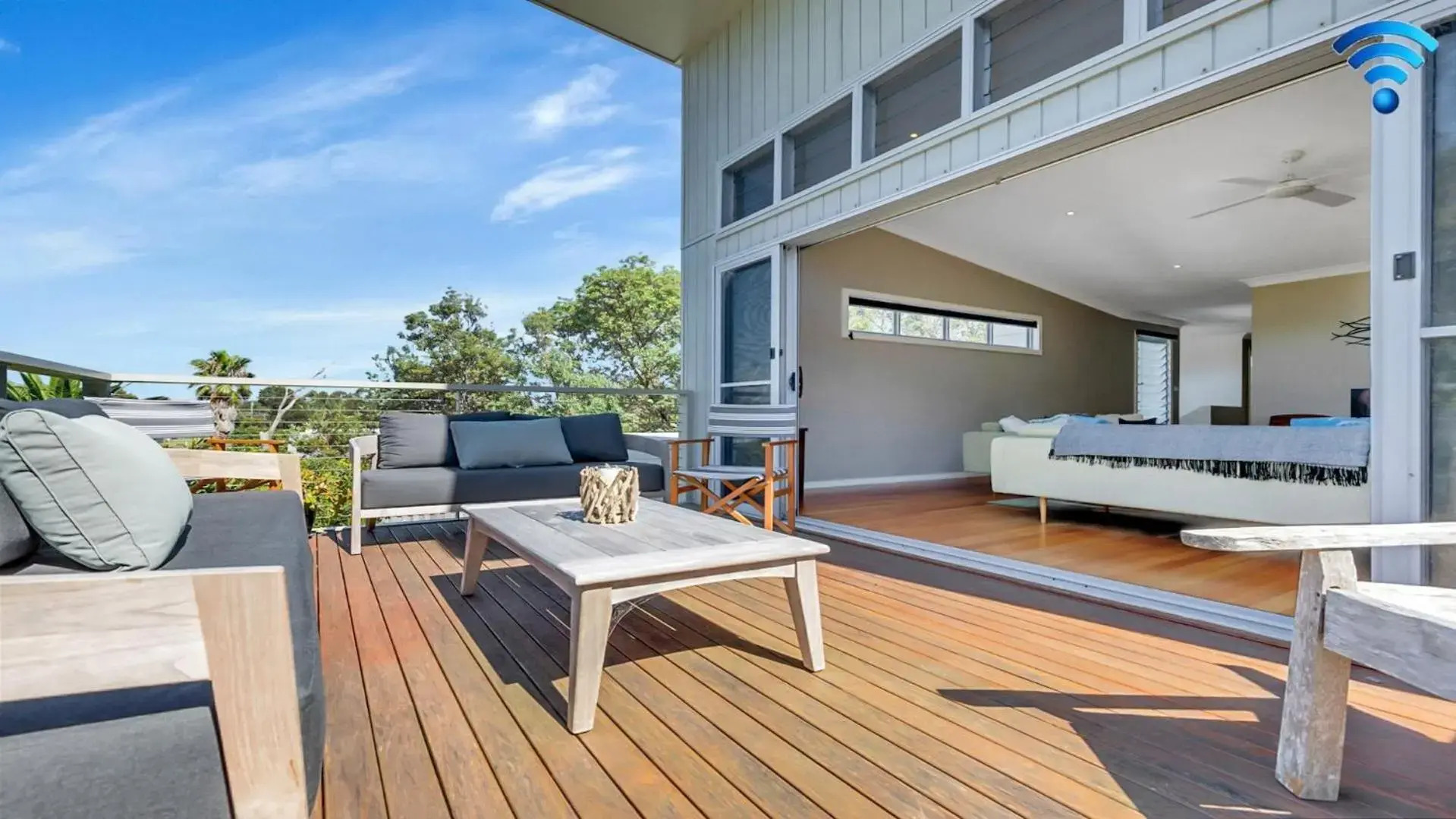 Sunshine Beach House-25 Metre Walk To The Beach