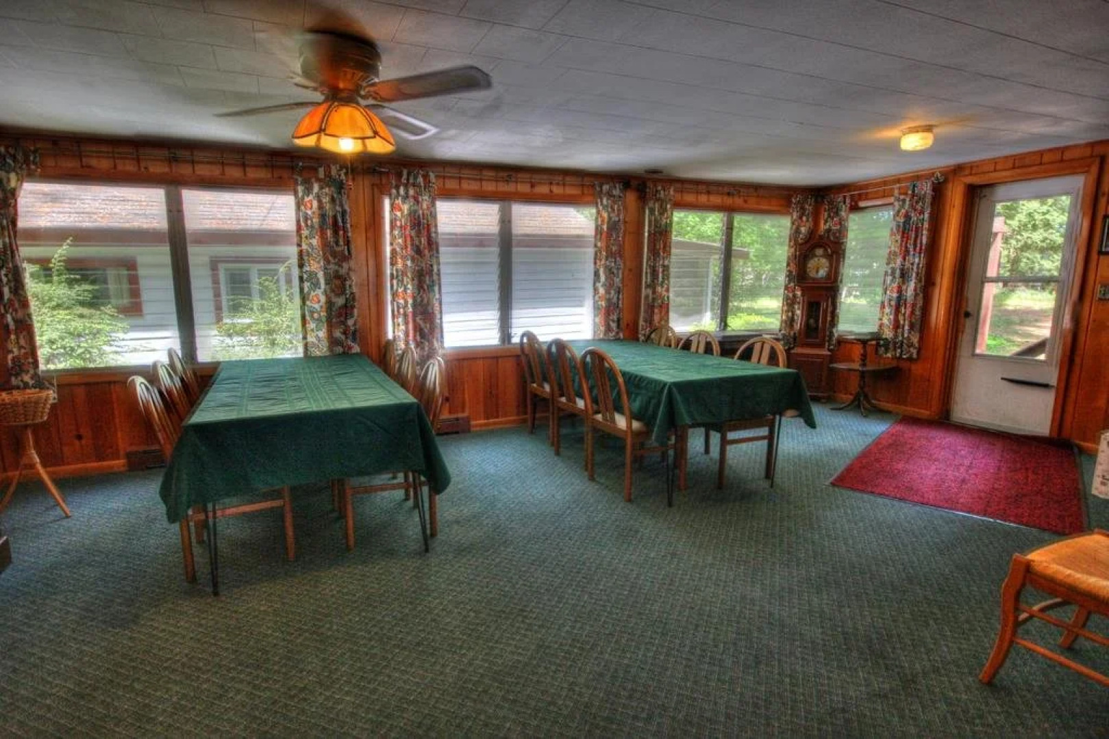 Glenmoore Lakeside Lodge