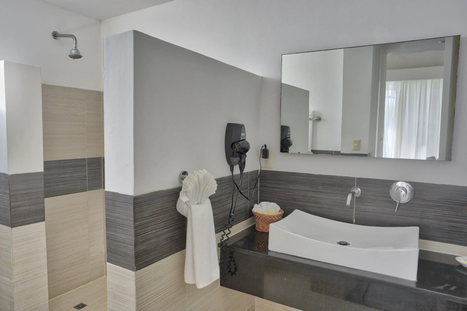 Blue Bay Vacation Rentals At Vista Mare