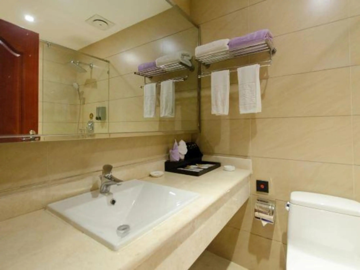 Hua Tai Jin An International Hotel