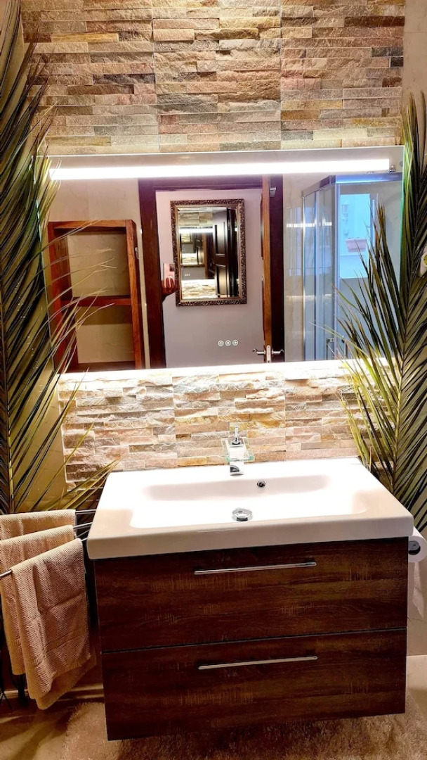 Villa With 5 Bedrooms in Baños y Mendigos, With Wonderful Mountain Vie