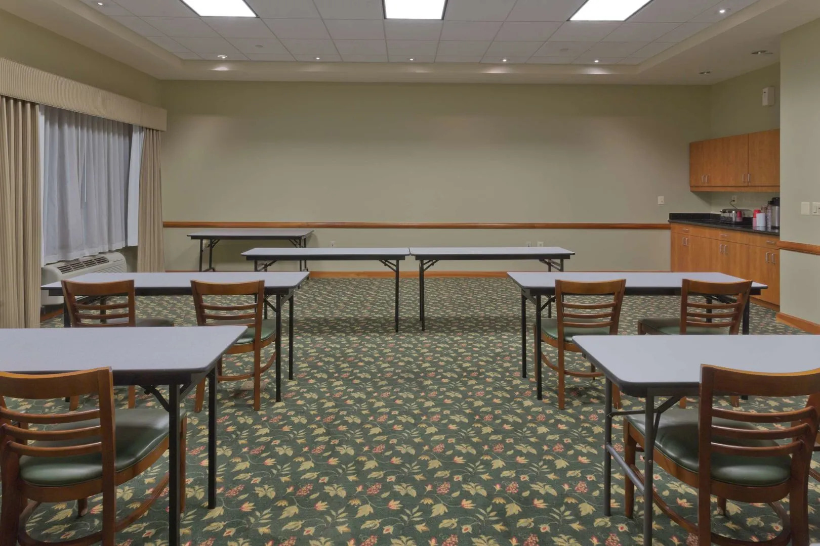 Country Inn & Suites by Radisson, BWI Airport (Baltimore), MD