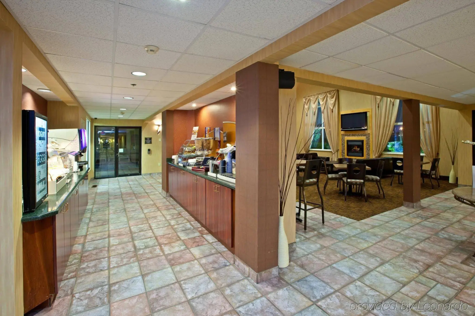 Comfort Inn & Suites Sharonville - Cincinnati North