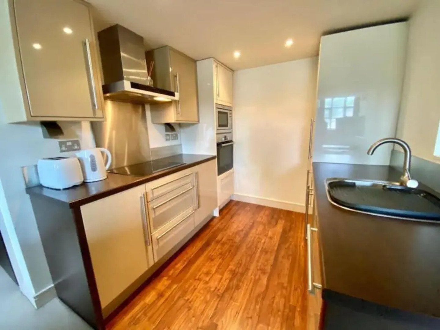 Comfy 1-bed Apartment in Huddersfield