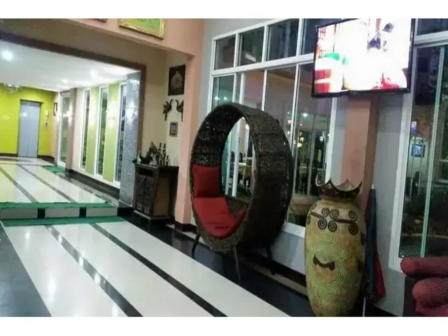 Grand Pruksa Siri Apartment