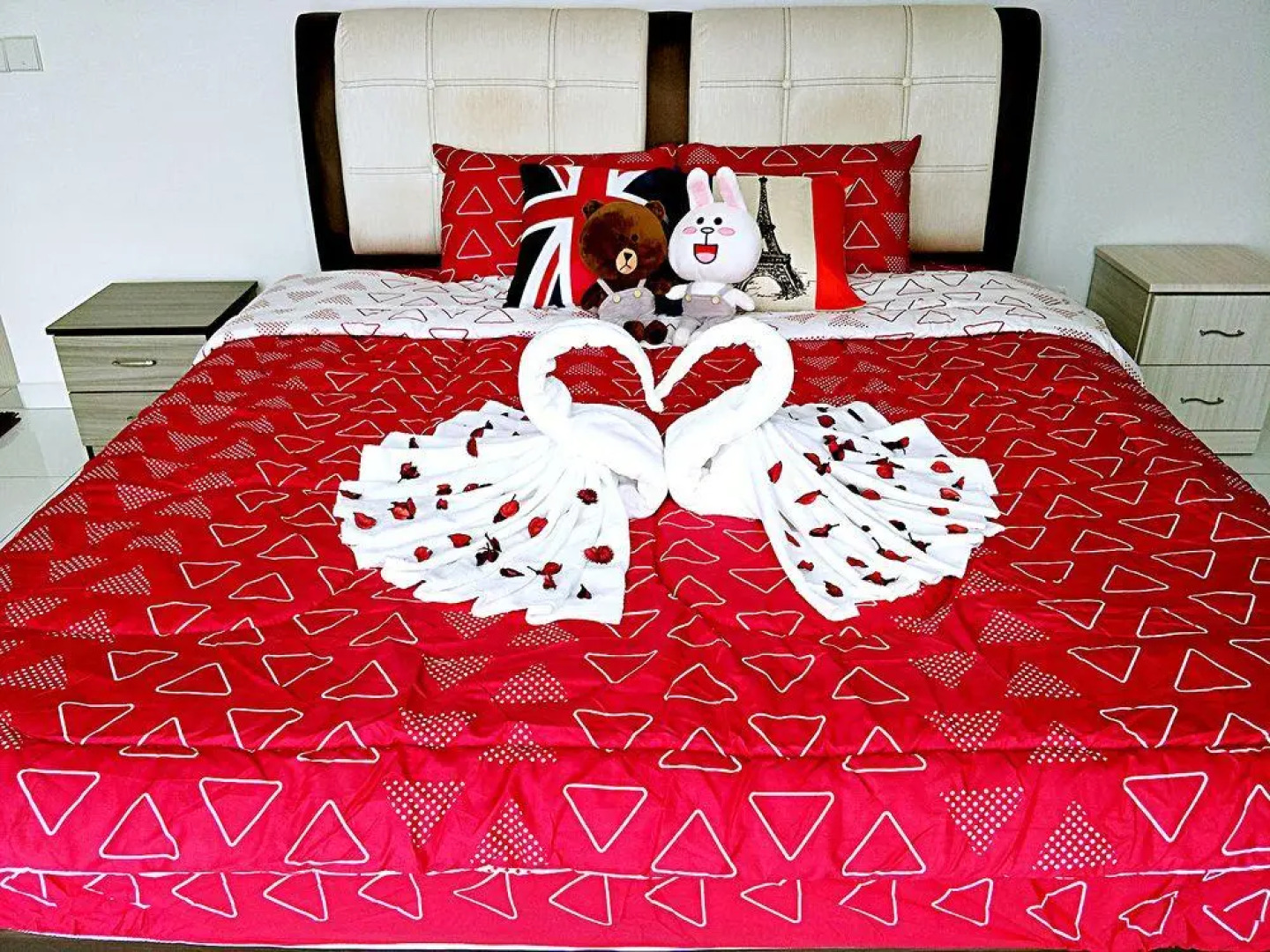 Sky Loft JB Guest House