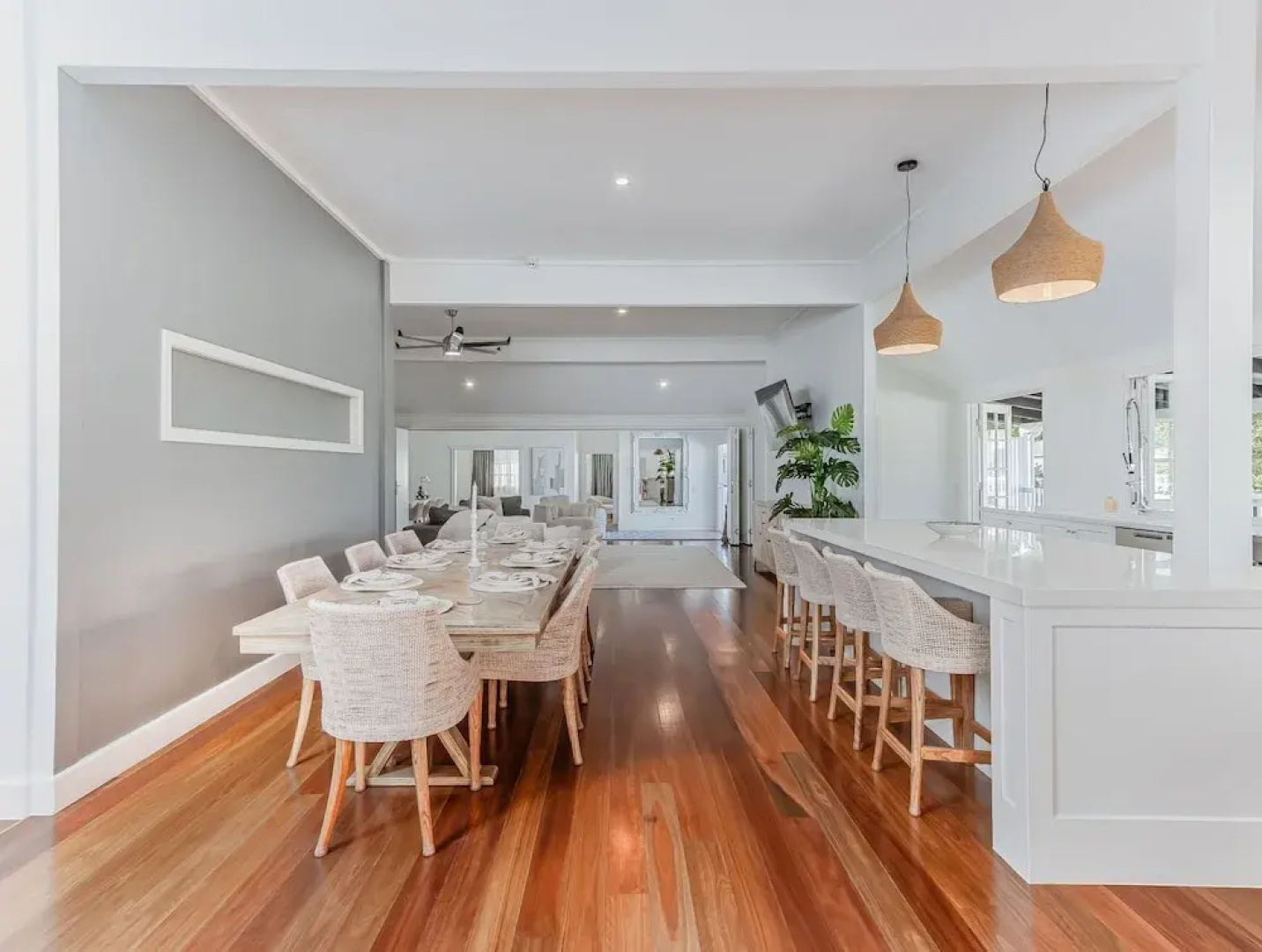 Hamptons White House