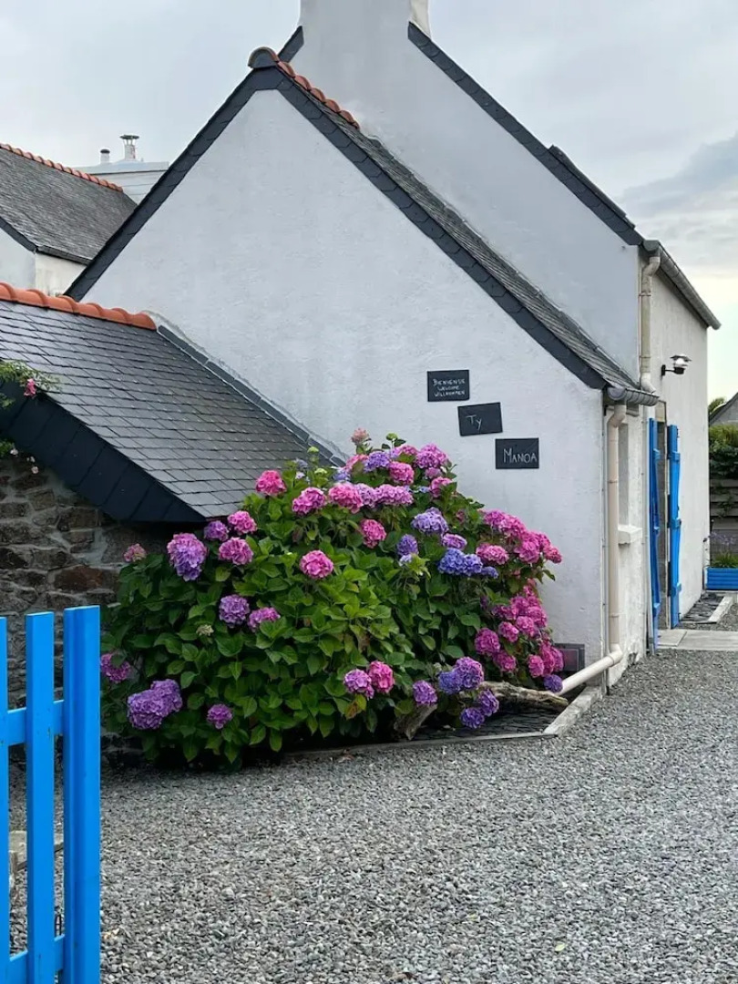 Pretty House 50m From the sea