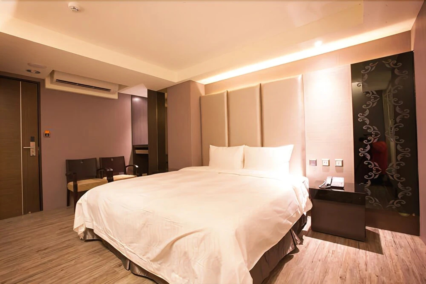 Yuanlin Business Hotel