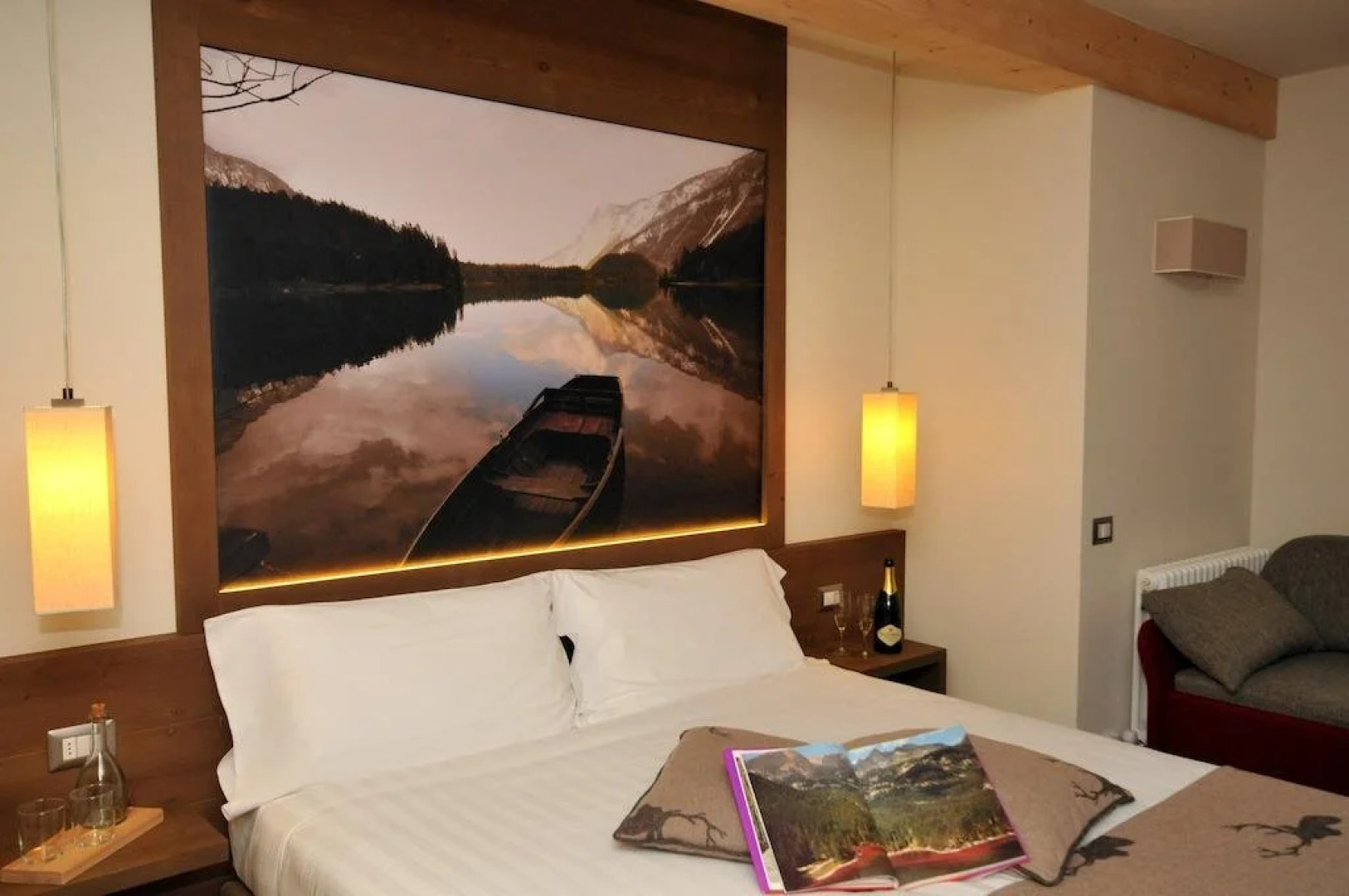 Chalet Tovel - Mountain Lake