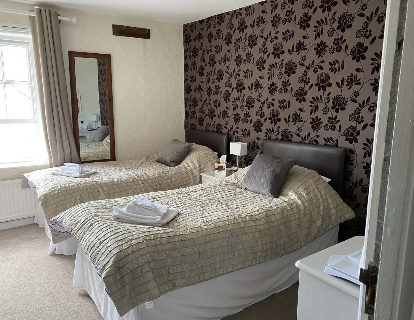 Ye Olde George Inn - Badger Pubs